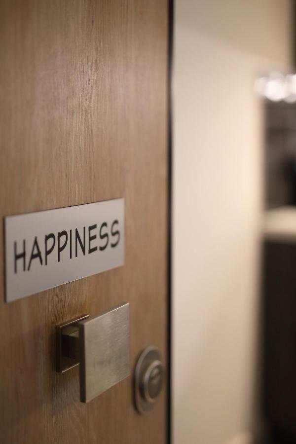 Happiness Lifestyle Suite 雅典 外观 照片